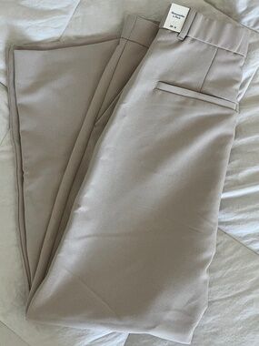 A&F Sloane Tailored Straight Pant